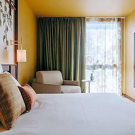 Sangha Hotel 3*